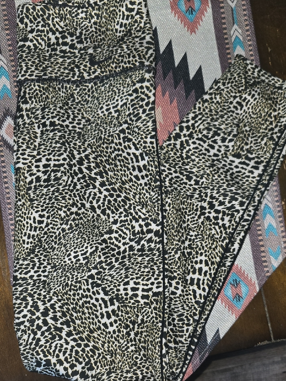 Nike Leopard-Print Dri-FIT Leggings - Black, Cream & Gold BNWOT